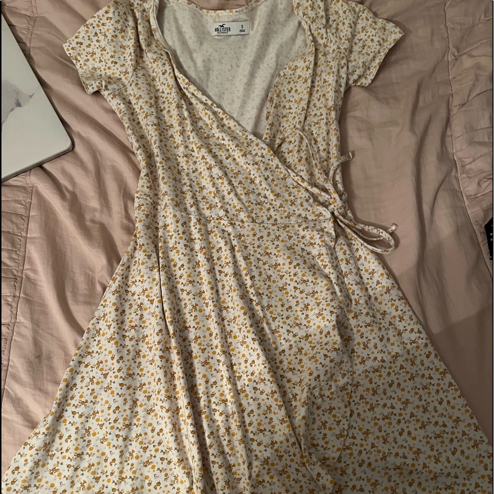 Hollister dress